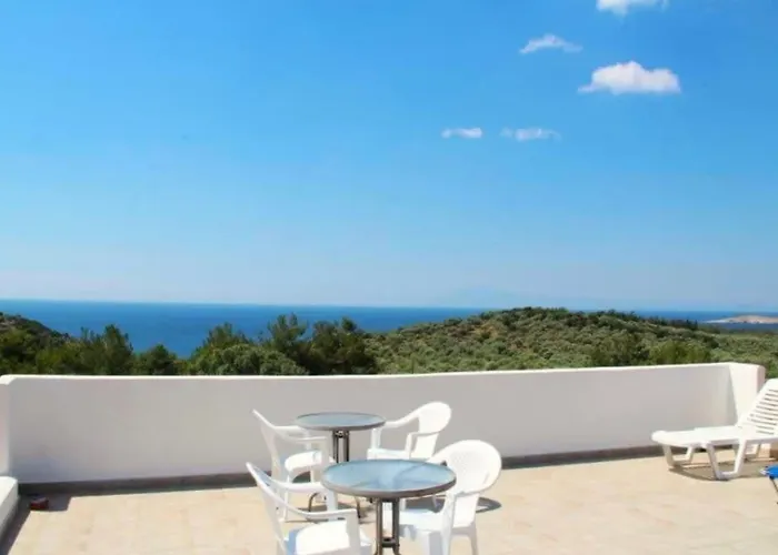 Thasos Seaside Serenity - Seaview & Garden Nests Apartman Asztrída